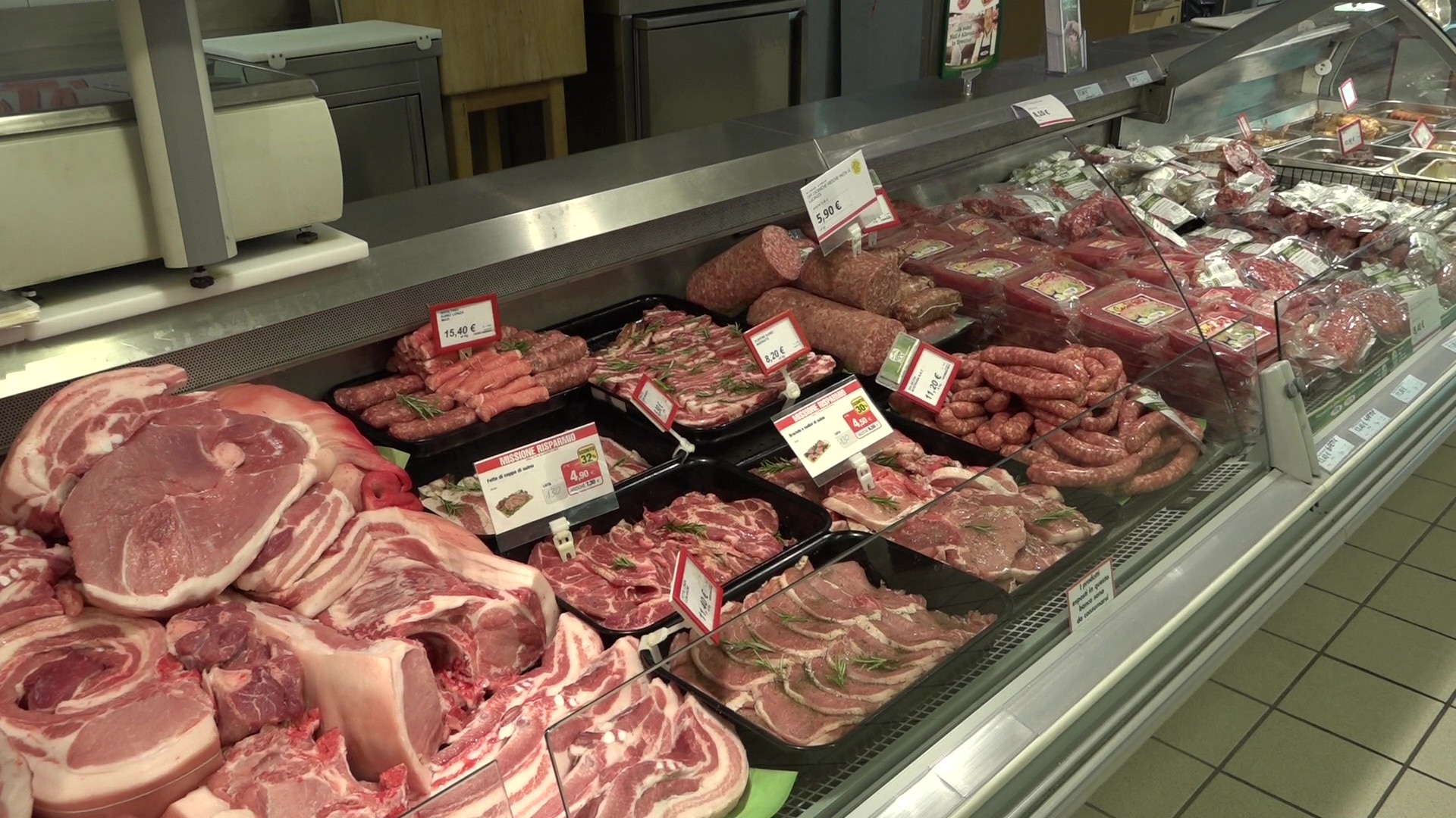 Prodotti freschi carne di suino trentina supermercato